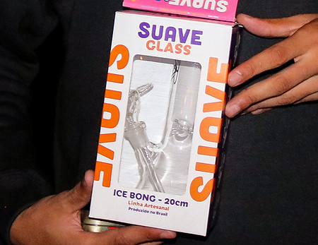 ICEBONG_SUAVE_HEMP_NA_MAO.jpg