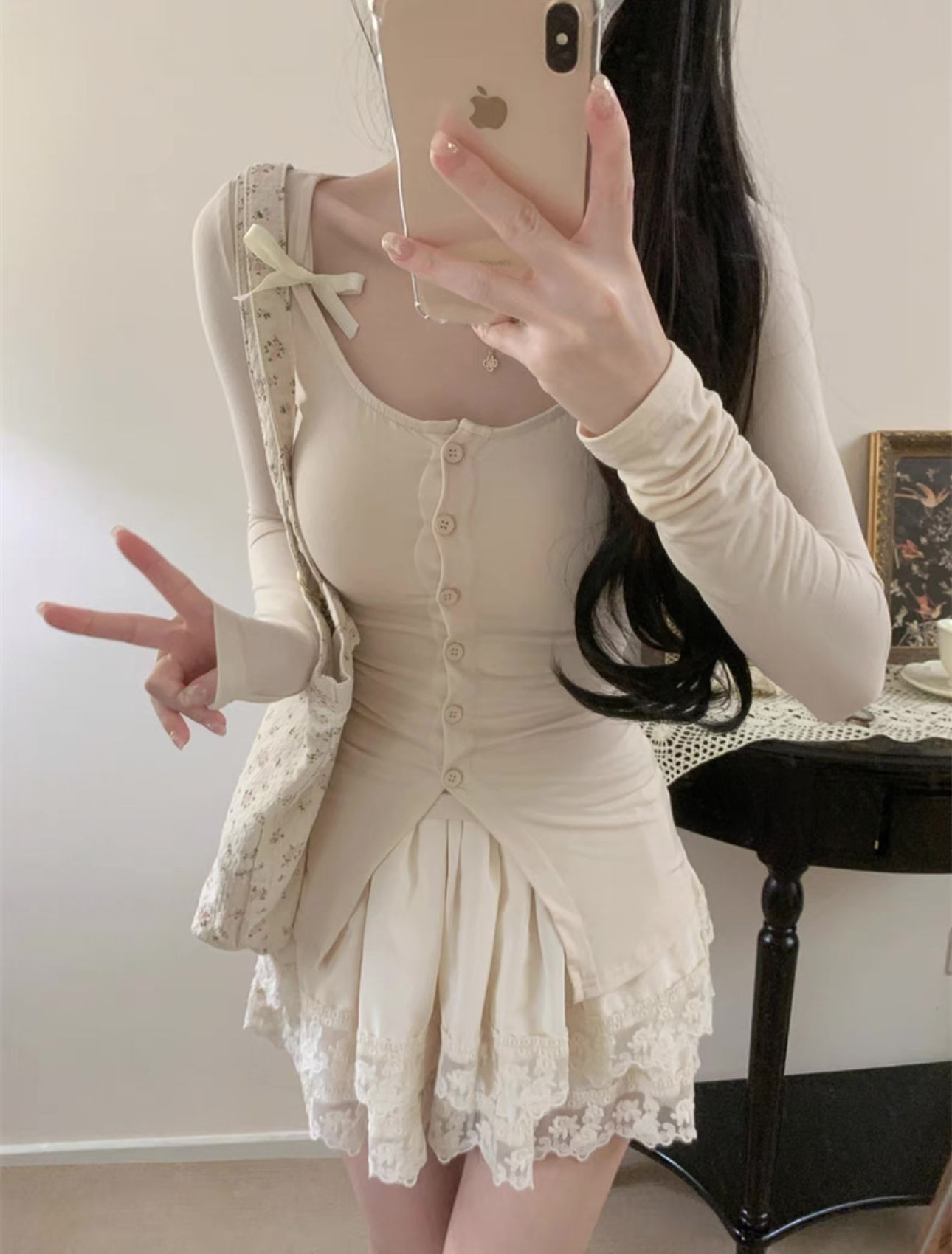 软糯奶杏细腻高弹亲肤修身开衫打底衫