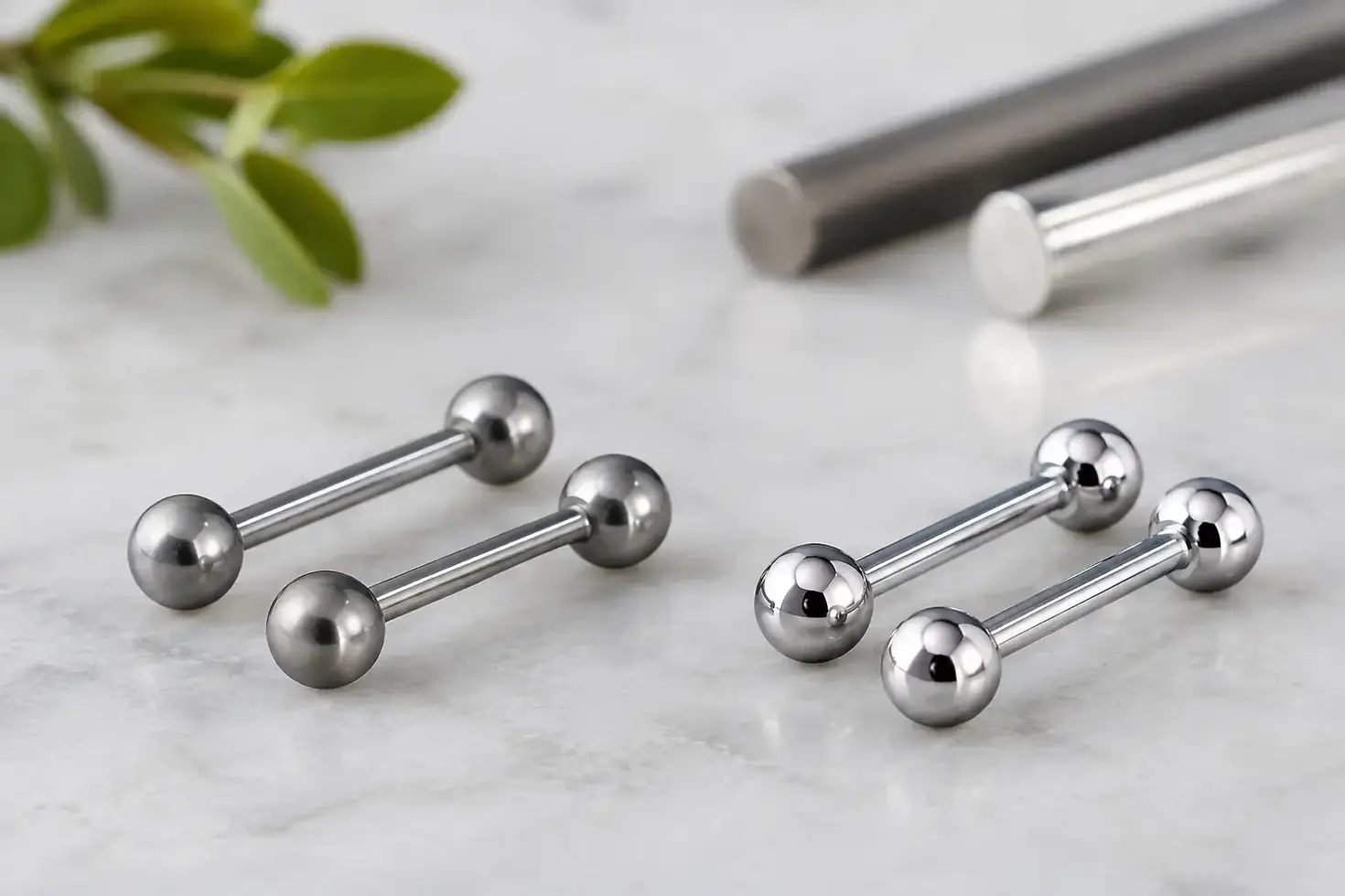 Diferença entre titânio e aço cirúrgico no piercing