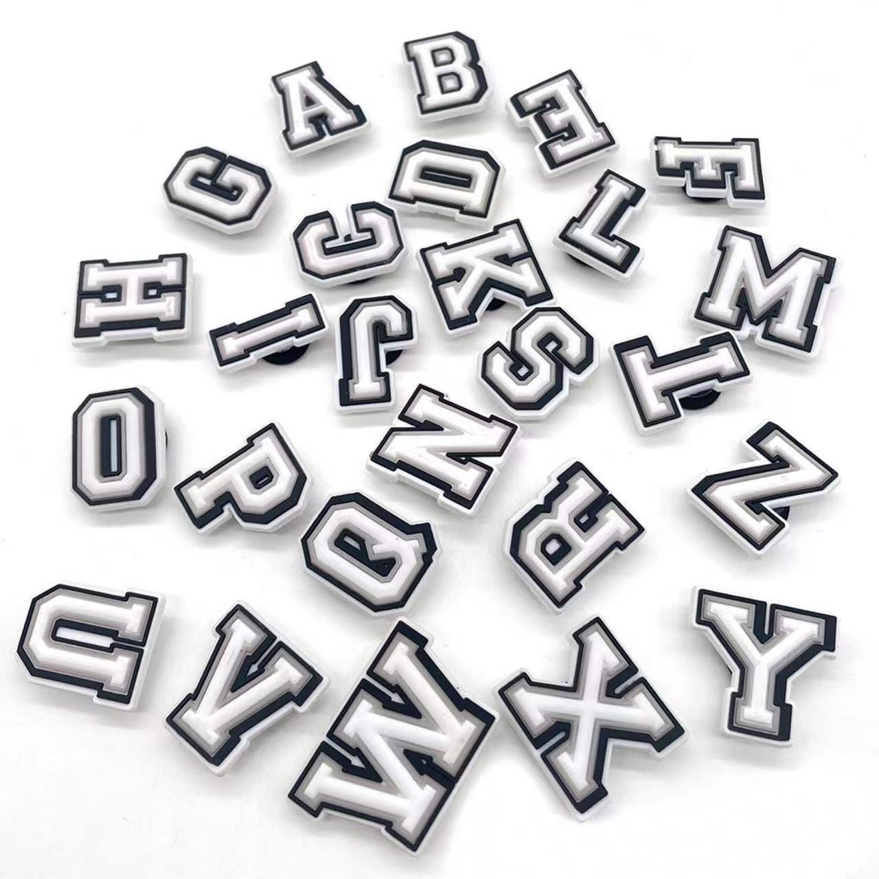 Letras para Crocs: Personaliza tus Zapatos por Solo €0.81