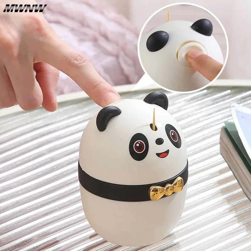 El dispensador de palillos panda que ya no puedo sacar de mi mesa