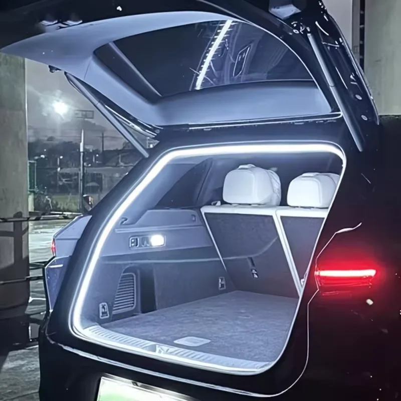 Tira LED para maletero: iluminacion automatica por €3.4