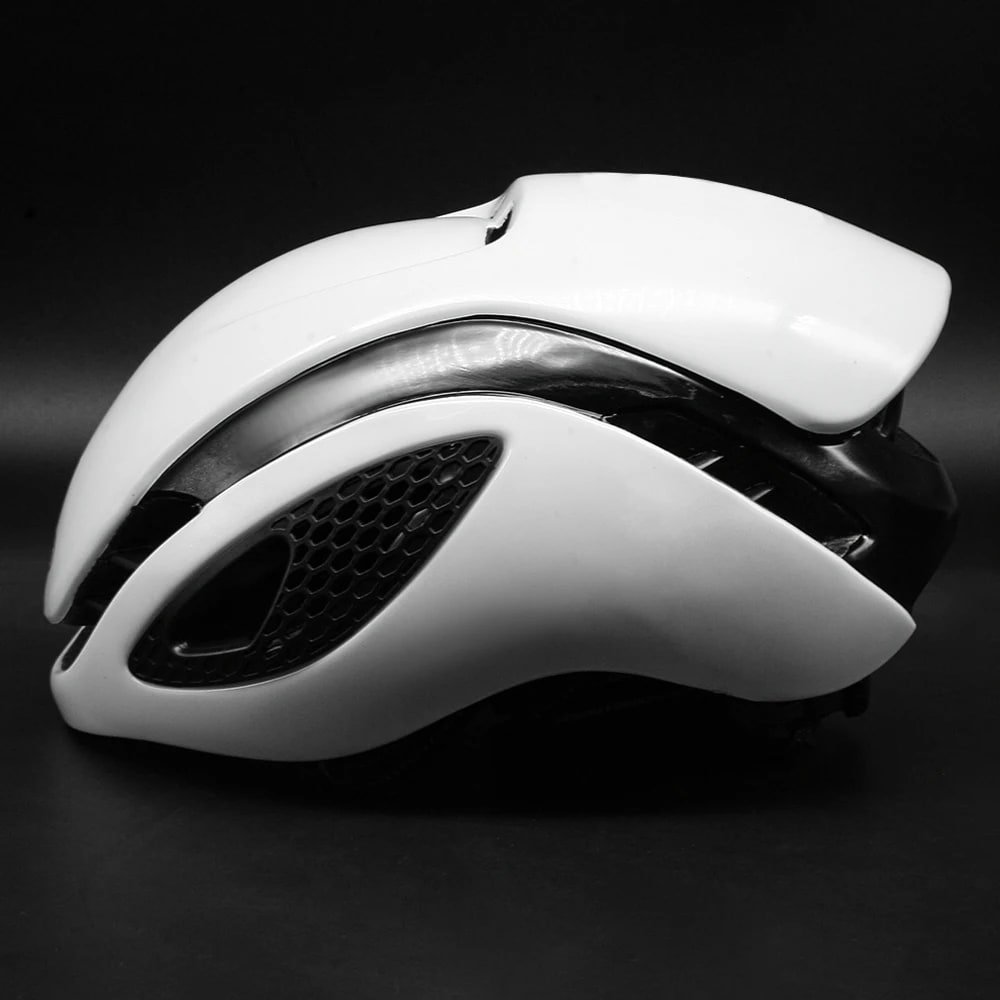 Casco Aero TT por €36: ¿Vale la pena para ciclistas de ruta?