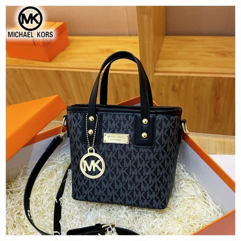 Mini bolsa estilo Michael Kors por menos de €30: ¿vale la pena?