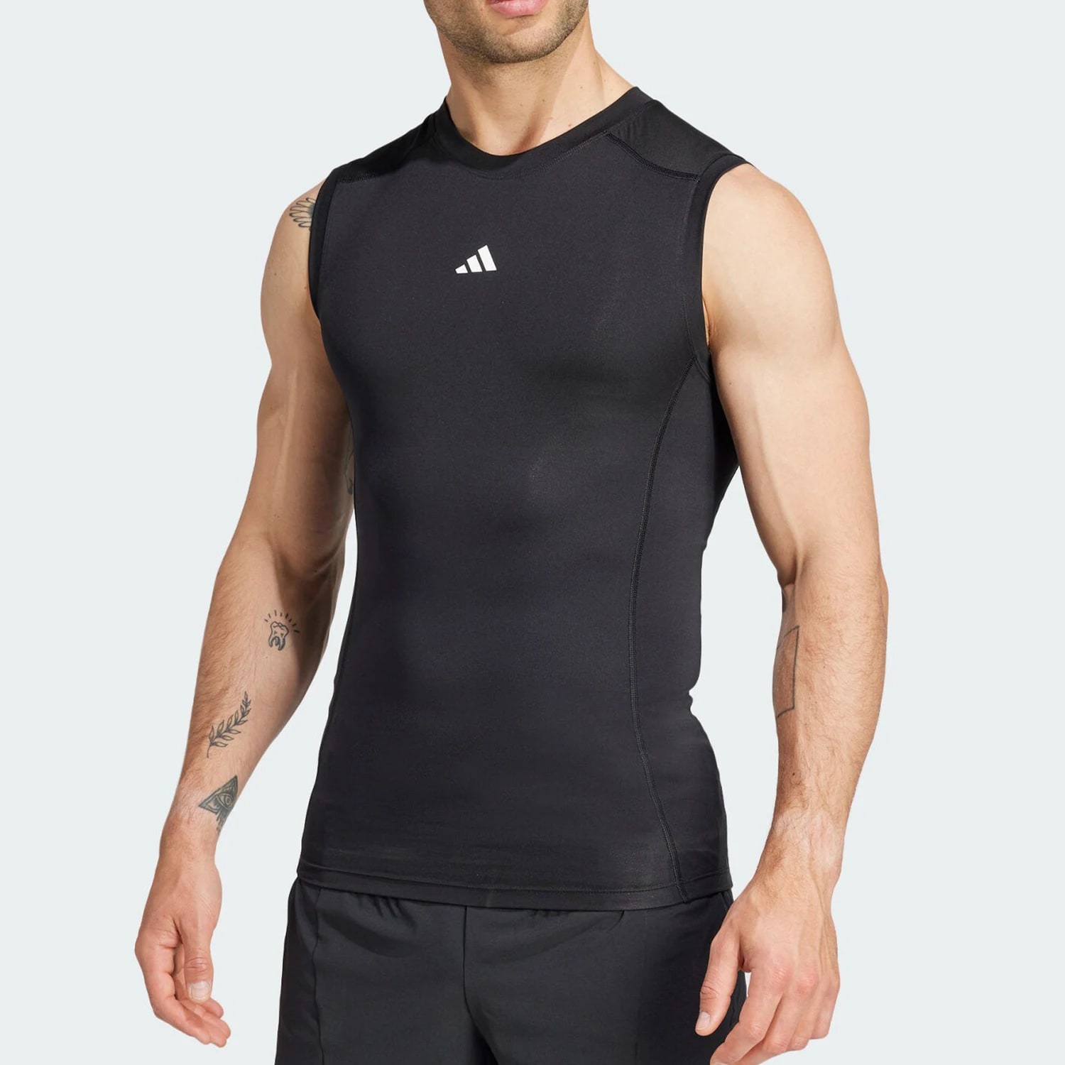 Adidas TF C SL TEE JE6694: ¿qué obtienes por este precio?