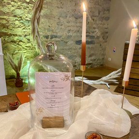 Cloche 
Or
Terracotta
Art de la table 
Chandelier
Bougies 
Mariage
Anniversaire 
Menu 
Centre de table
Location 
Décoration