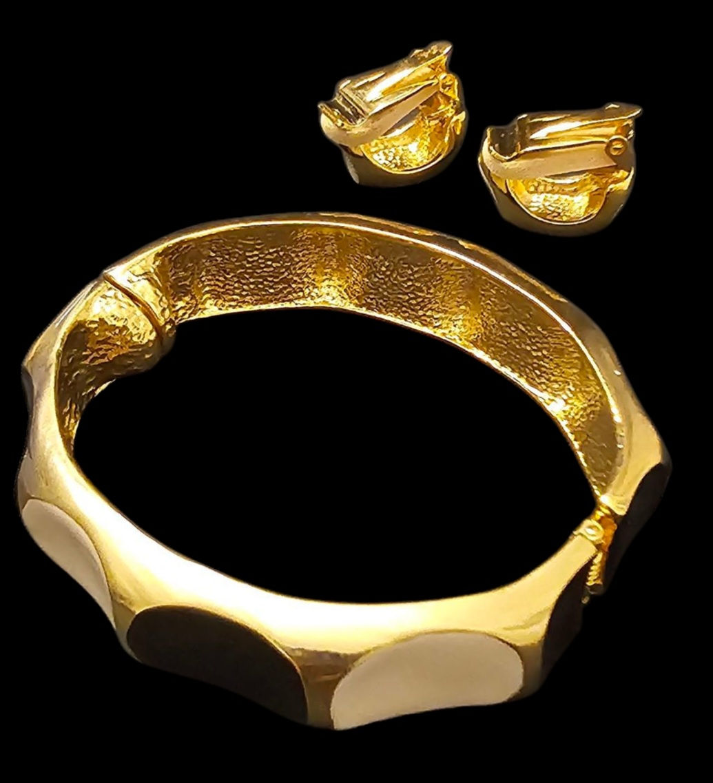 Black and White Enamel Clamper Bracelet & Earring Set
