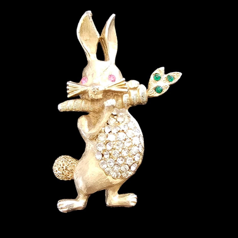 Rhinestone Bunny Pin with Carrot
