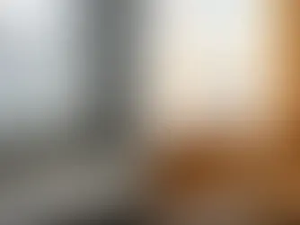 Condensa e Muffa sulle Finestre? Ecco perché il Legno è la Soluzione Definitiva (e il "Taglio Termico" non basta)