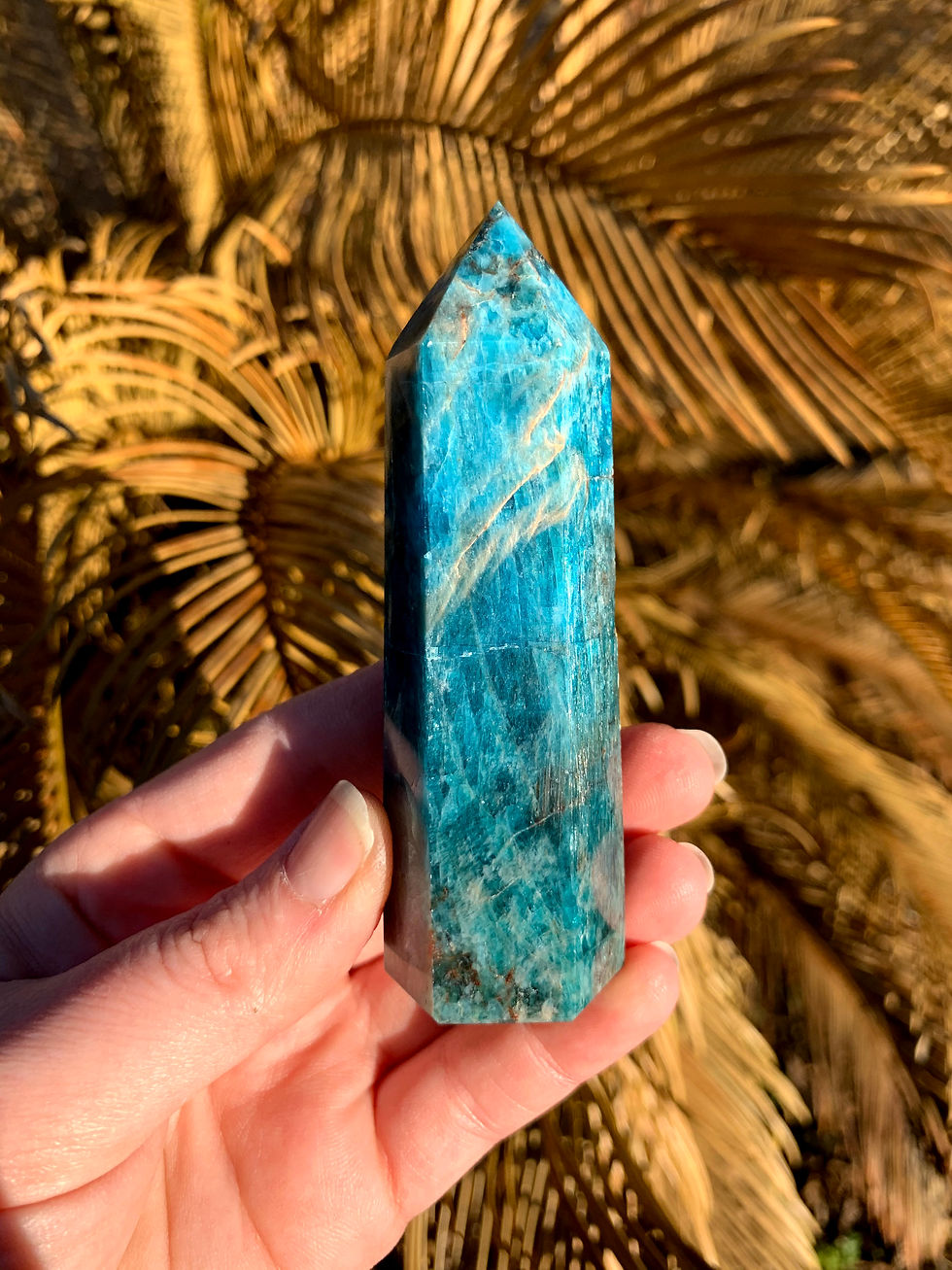 Thumbnail: Blue Apatite Tower