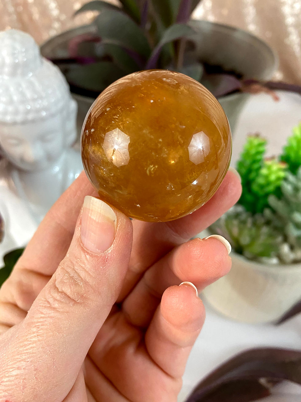 Thumbnail: Honey Optical Calcite Sphere