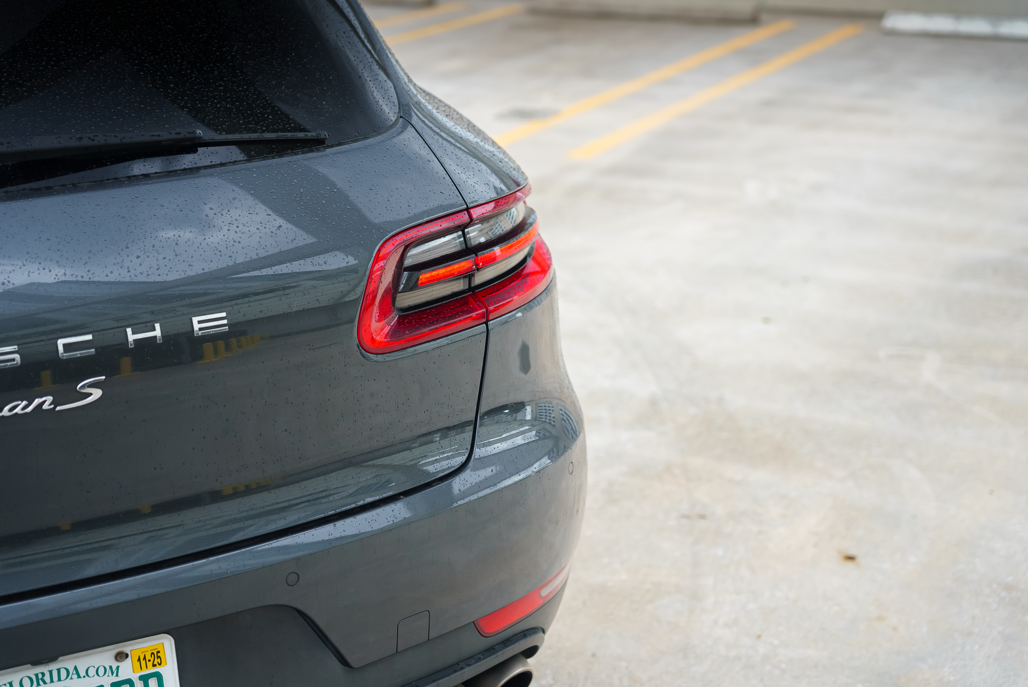 Porsche Macan, view 2