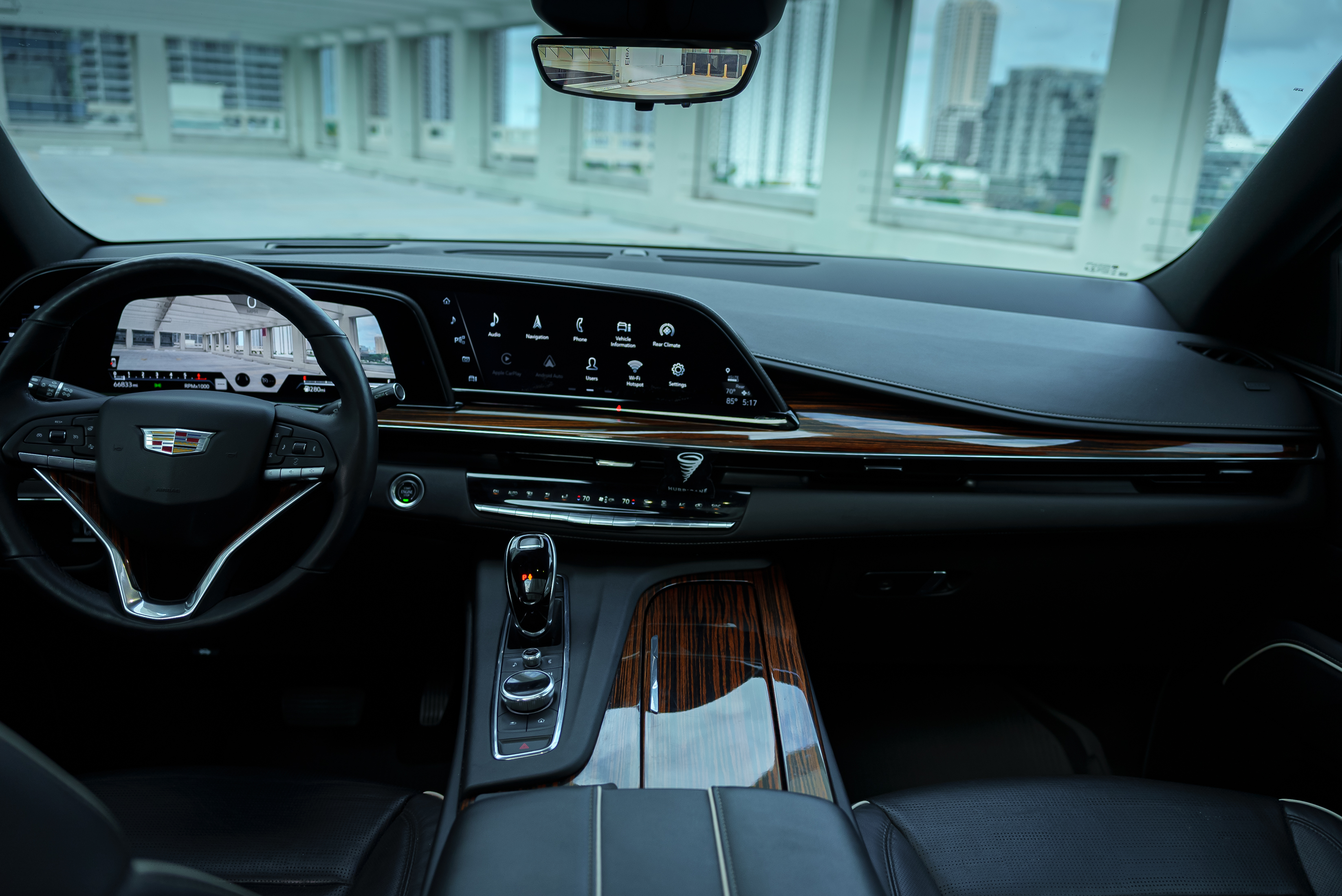 2021 Cadillac Escalade, view 2