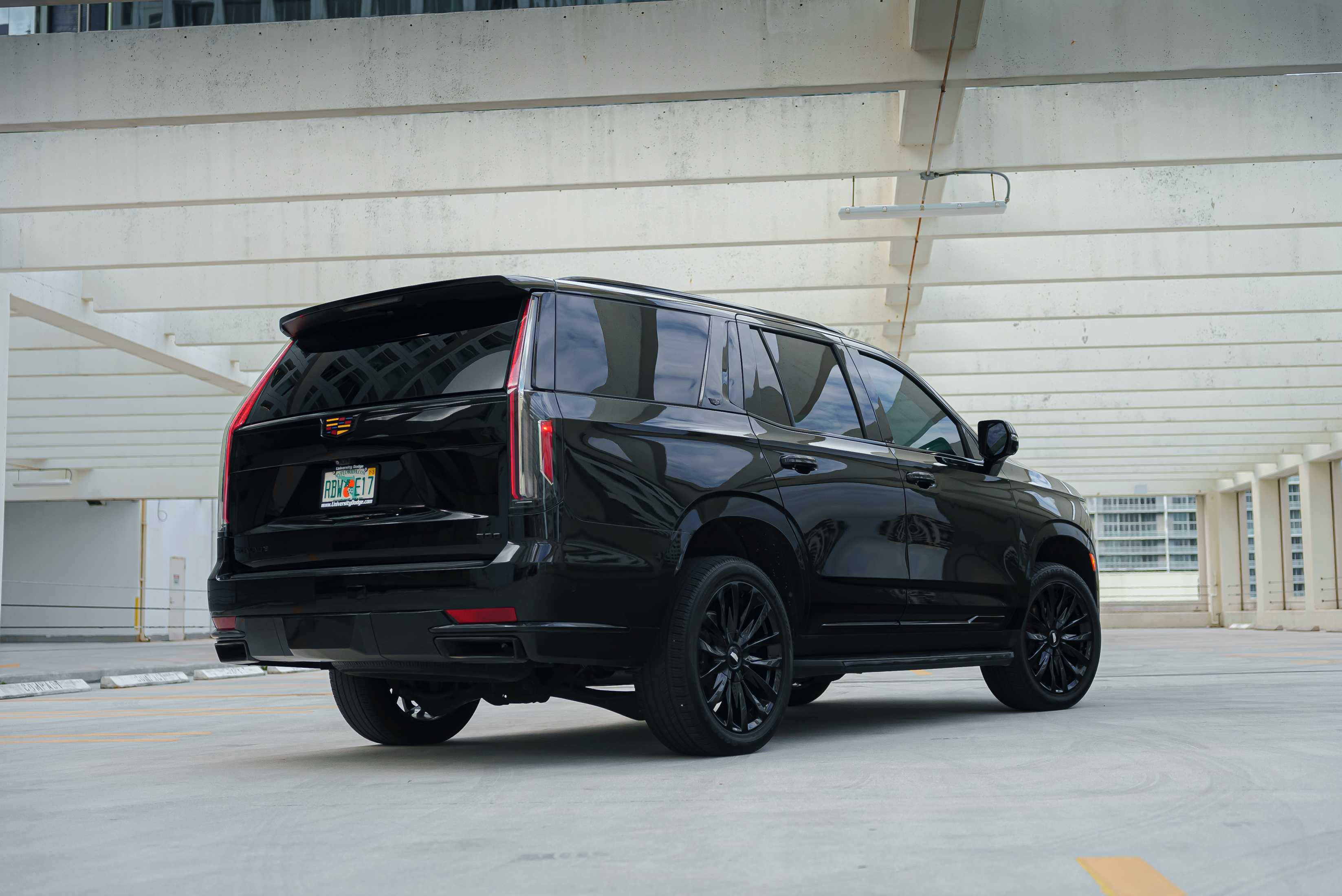 2021 Cadillac Escalade, view 4