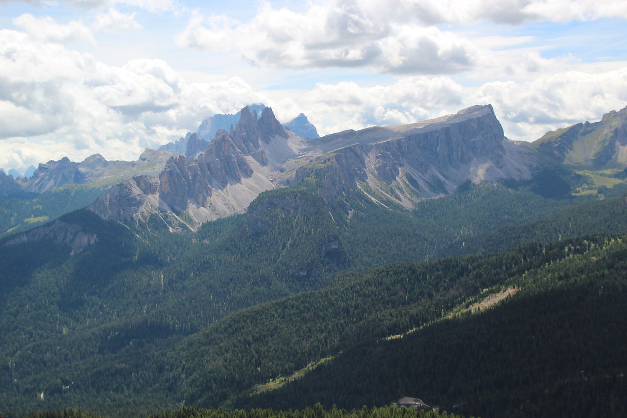 Croda da lago Lastoi de Formin