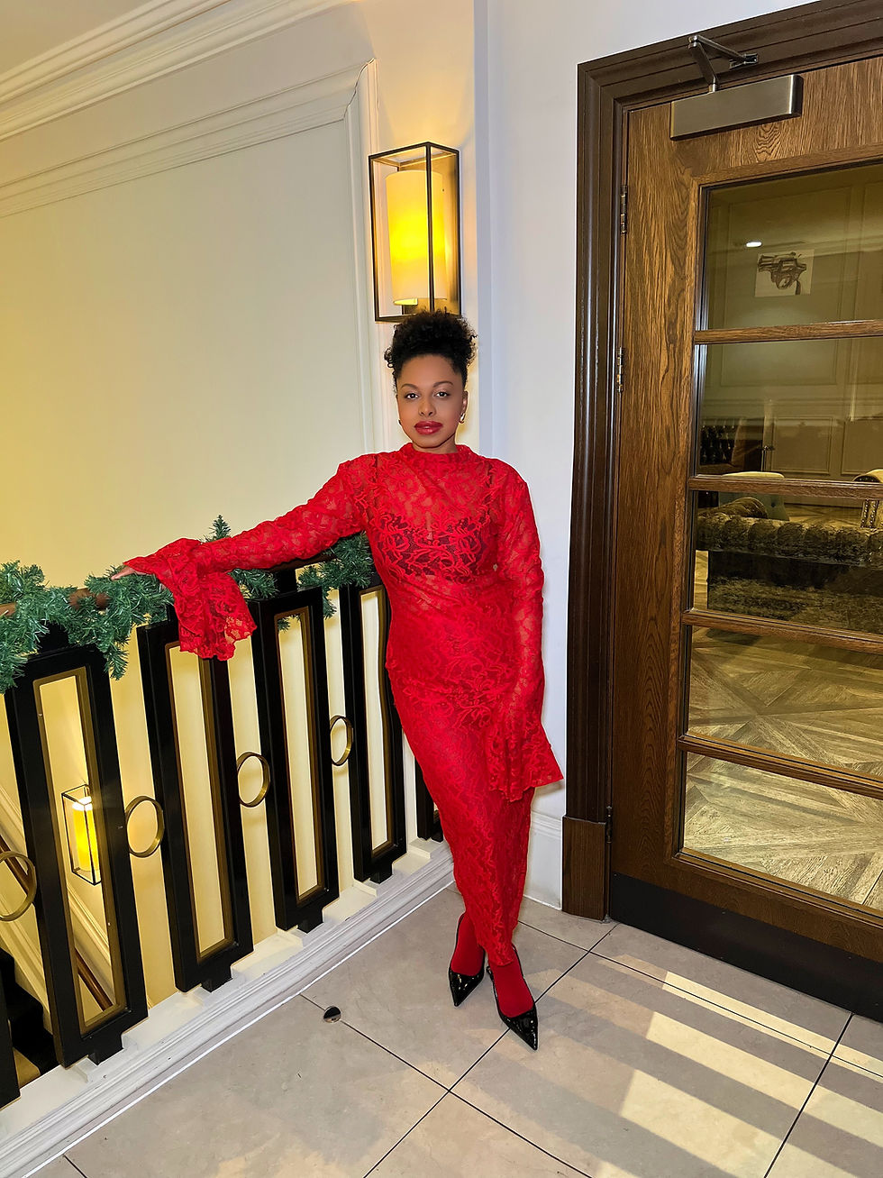 Miniatura: Lavish red stretchy lace