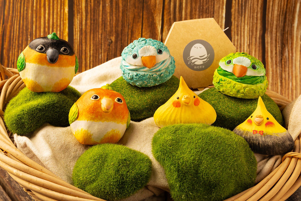 縮圖：泡芙和尚 和尚鸚鵡 模型公仔 擺飾 鳥奴 鳥控 設計師玩具 甜點 Puff Monk parakeet Quaker parrot Designer Toy