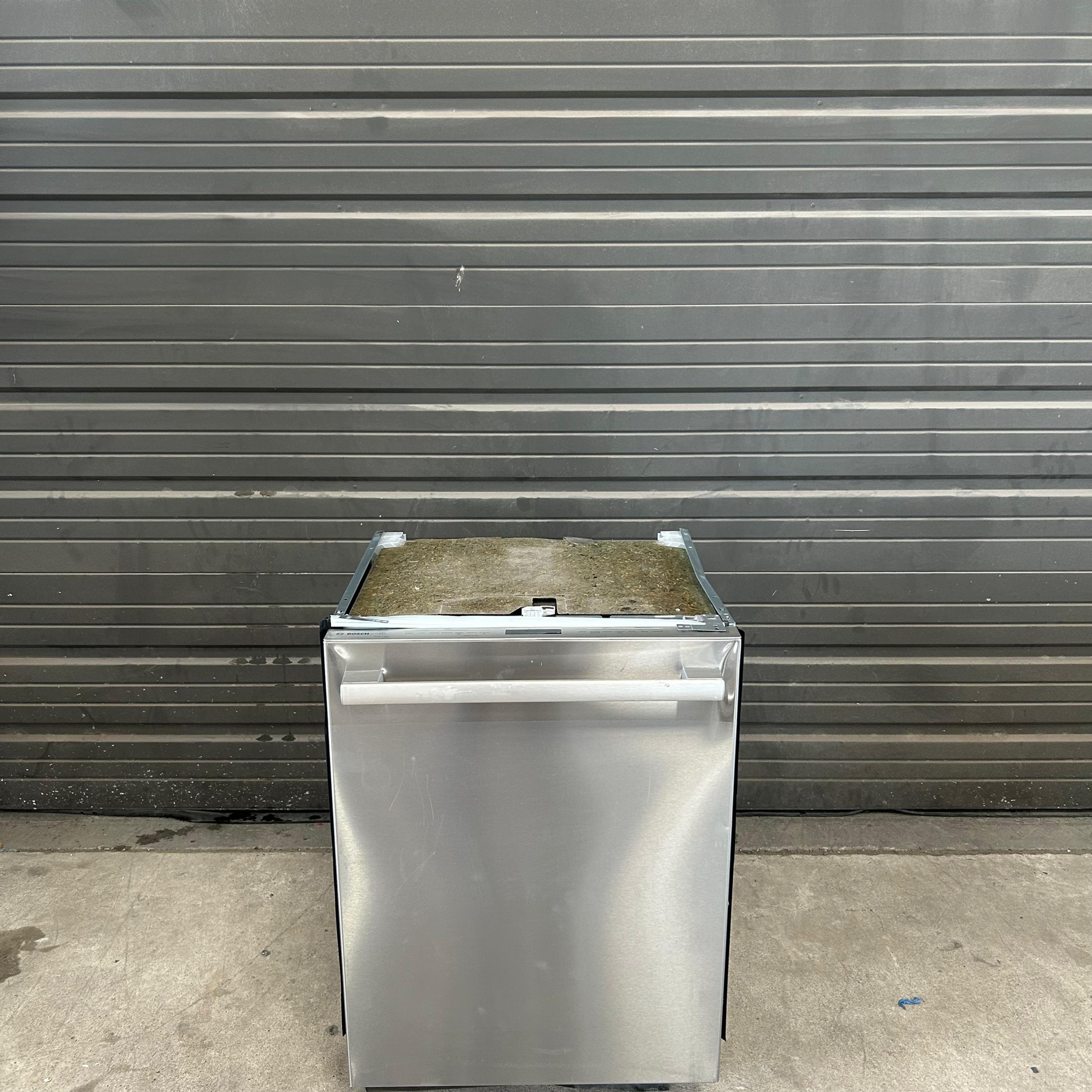 Bosch 800 Series SHX78CC5UC/48 Dishwasher- Scratch & Dent - Austin 3755