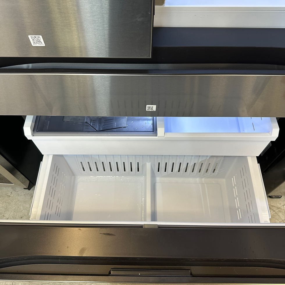 Thumbnail: Samsung Bespoke Scratch and Dent French Door Refrigerator 23 cuft Irving 1544