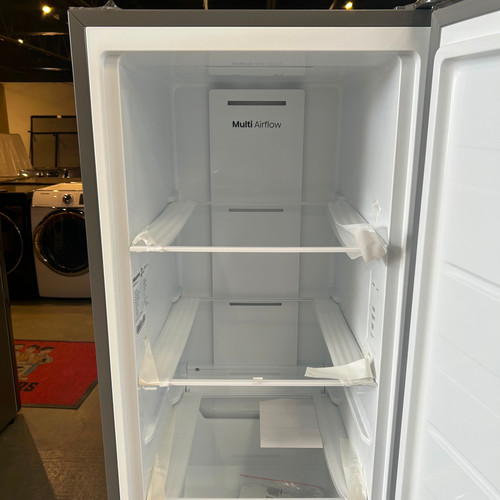 Hisense Open Box New Garage Ready Upright Freezer 10.2 cuft Austin