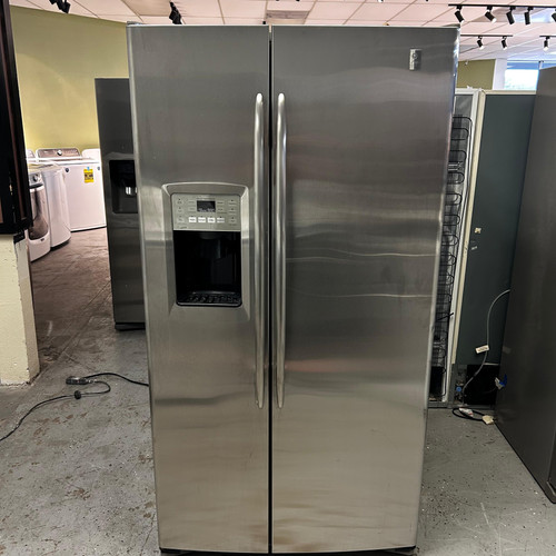 GE Refurbished-No ice Refrigerator, 26.0 cu. ft Austin 4418