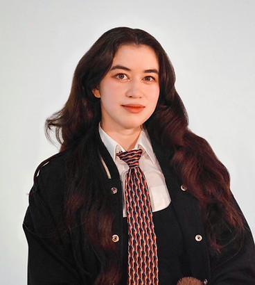 Jana Portrait.JPG