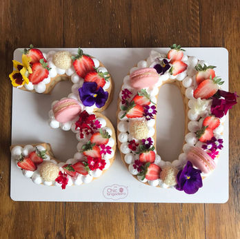 number cake branco Chic Brigadeiro