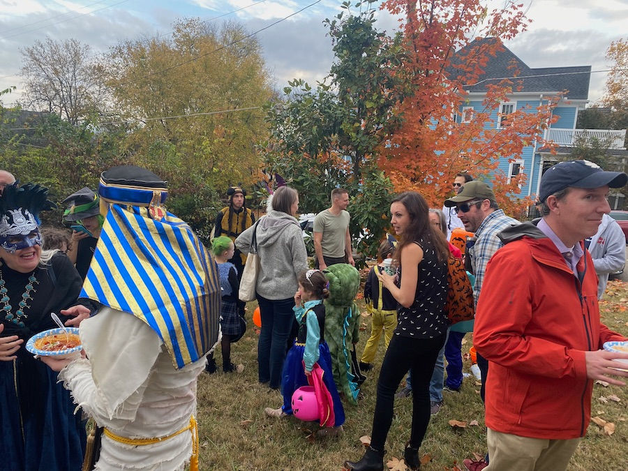 4th and gill halloween 2022 07.jpeg