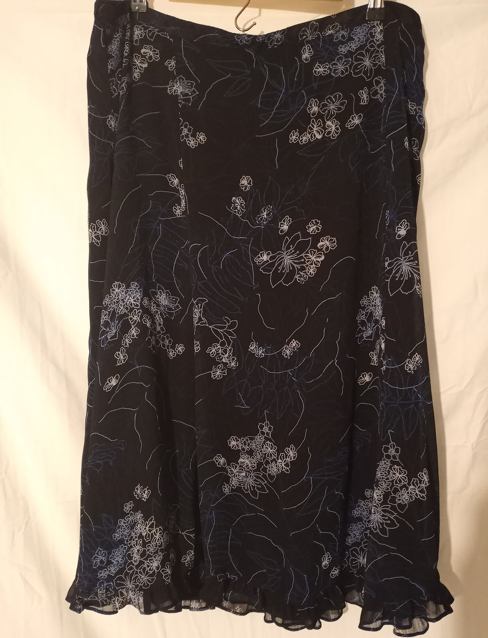 Thumbnail: Women's Flower Picking Skirt