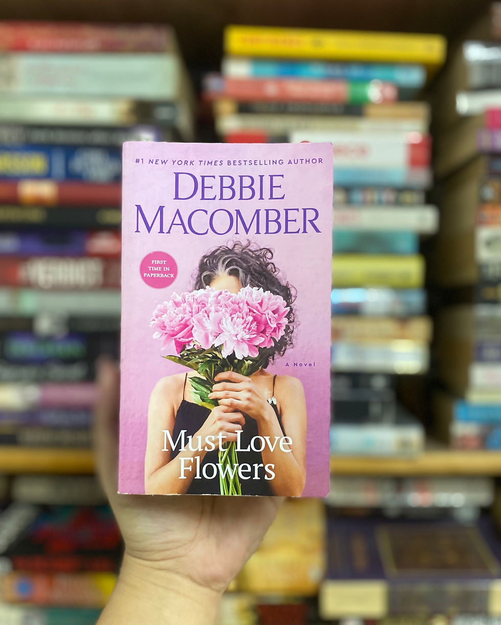 Must Love Flowers: A Novel