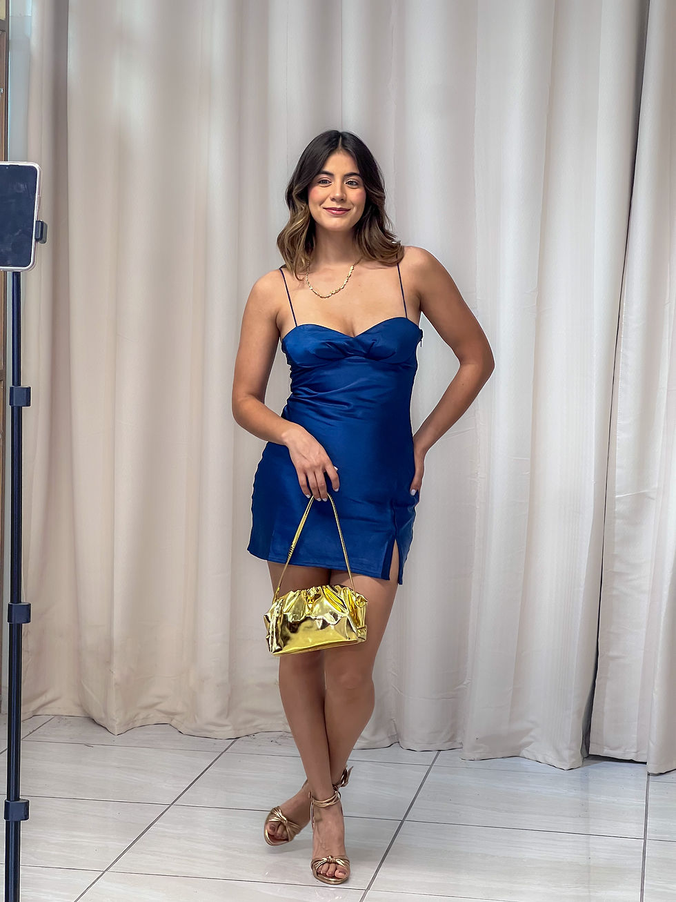 Miniatura: Vestido satín azul 