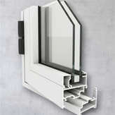 Corte técnico de perfil de aluminio línea Modena con ensamble a 45 grados de prestación media-alta para todo tipo de aberturas de Carpintería Total.