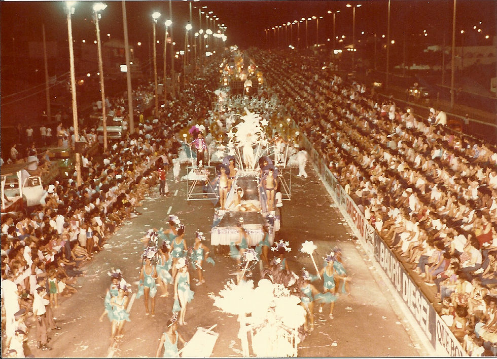Desfile_de_Carnaval__Av