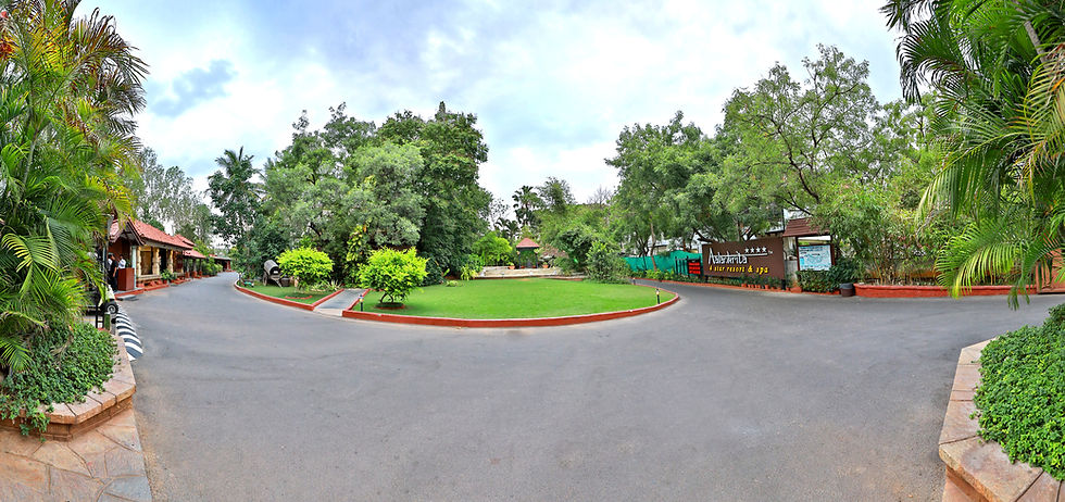 Aalankrita Resort: Entrance