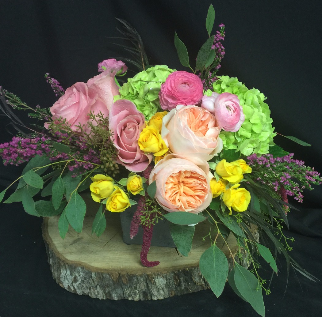 Wolfe Wholesale Florist, Inc. photo