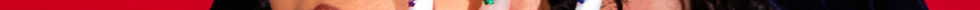 magnifique superposition du rouge vif de cette rose sur son vert sombre
