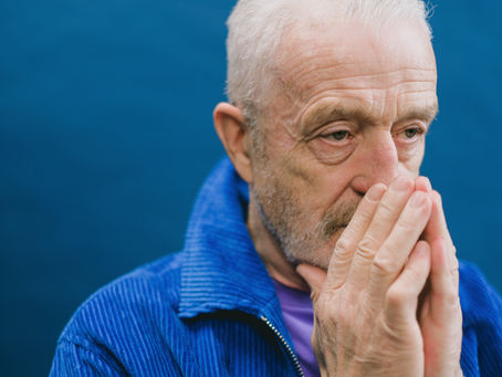 Sem saber, aposentados estão pagando por um seguro que nunca contrataram