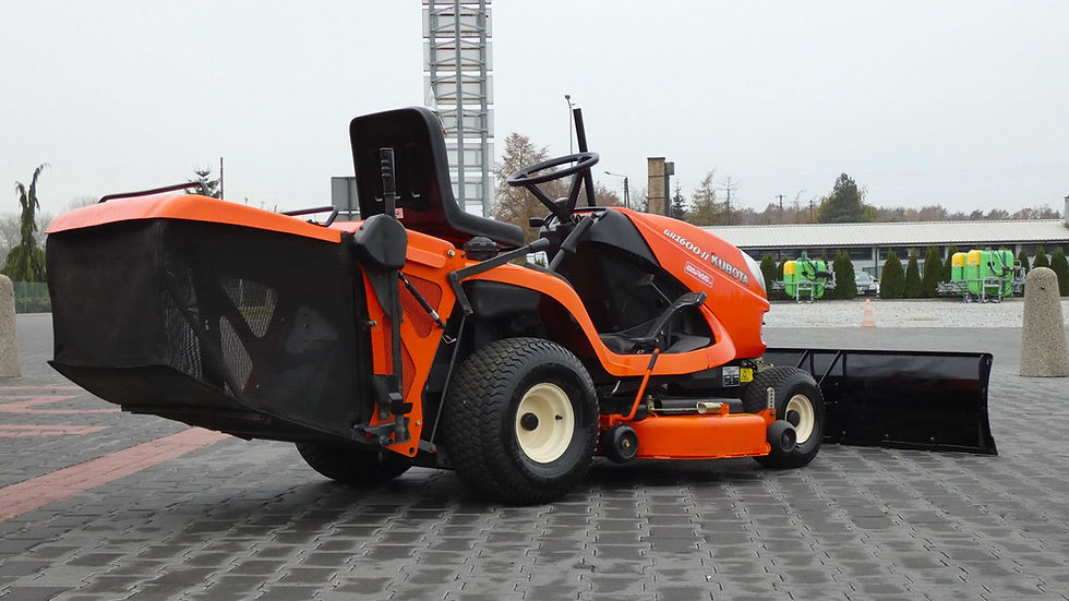 Miniatura: Traktor kosiarka KUBOTA GR1600 Diesel Pług (081102.4)