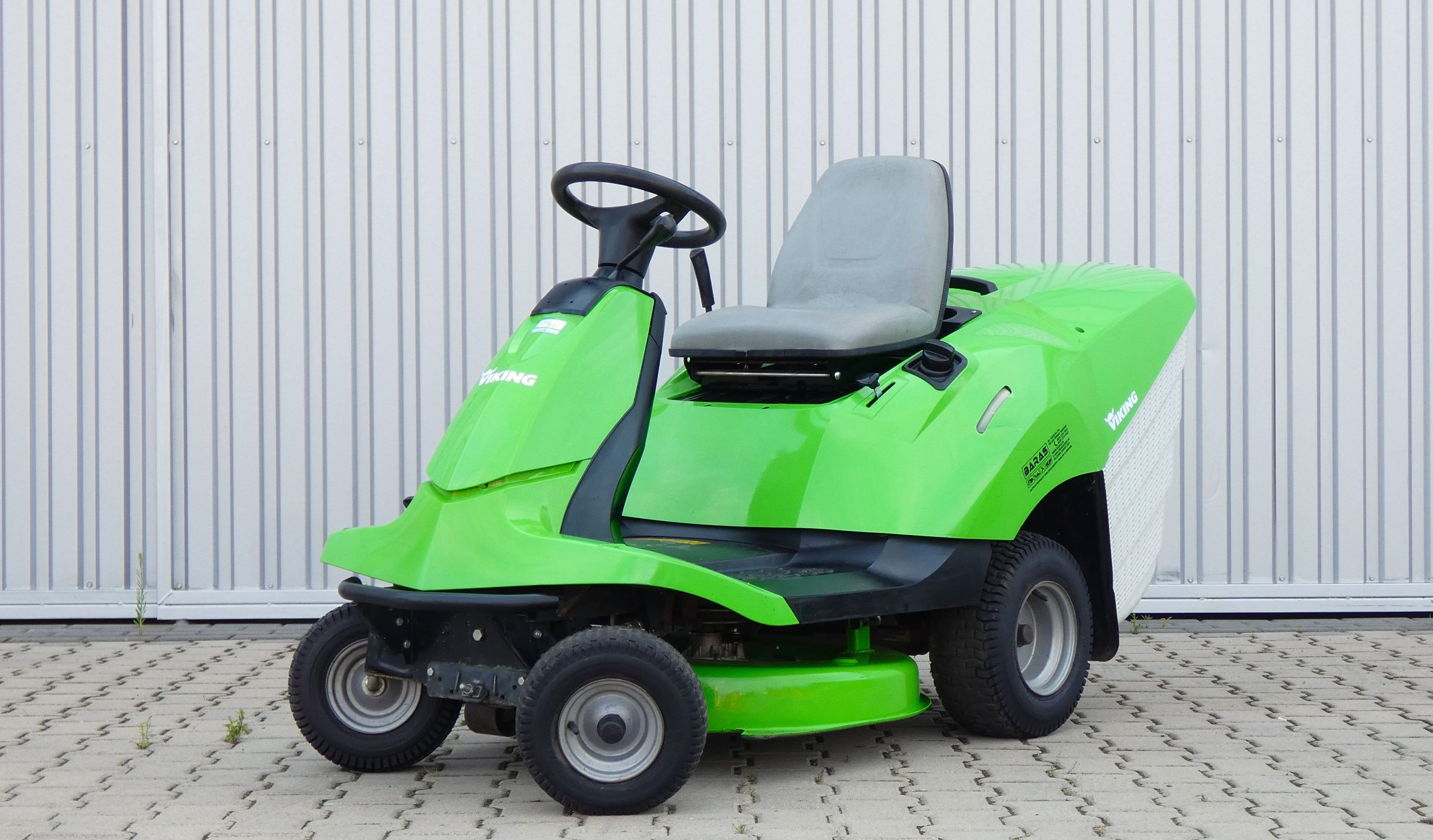 Traktorek kosiarka Viking R4 MR 4082 Briggs&Stratton (150705.4)