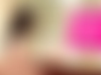 A woman looking at a computer screen that says that her money mix equals 130%