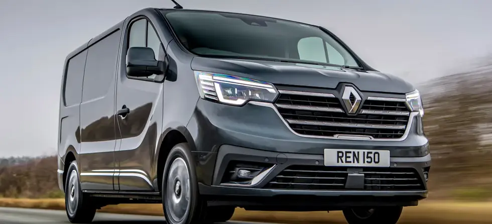Renault-Trafic-2022-(10)_rxcmvm.webp