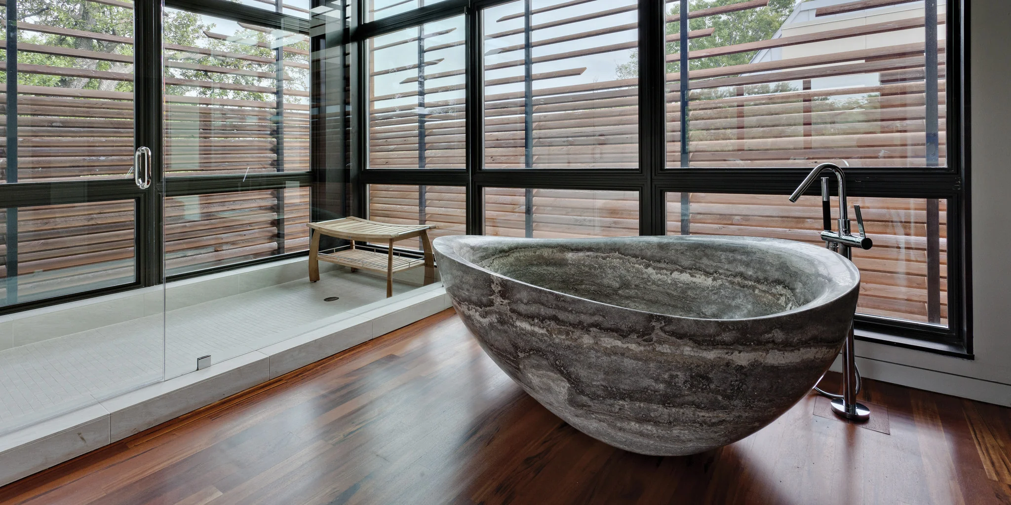 MARBLE BATH.webp