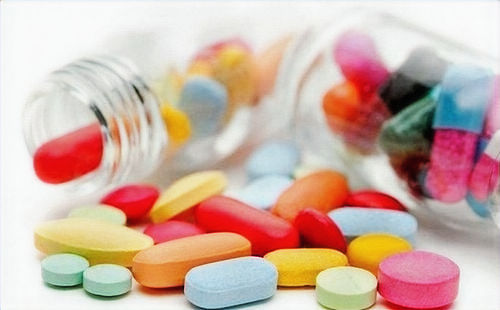 Người bệnh viêm gan B mạn tính uống thuốc cả đời để hạn chế nguy cơ tái phát bệnh.