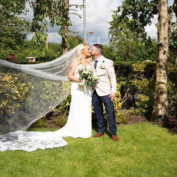 Hamlet Court Summer Wedding