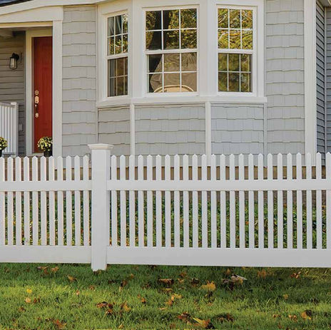Vinyl fencing dealer in Aiken SC. Vinyl fence installer contractor