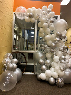 Christmas Gala Balloon Garland