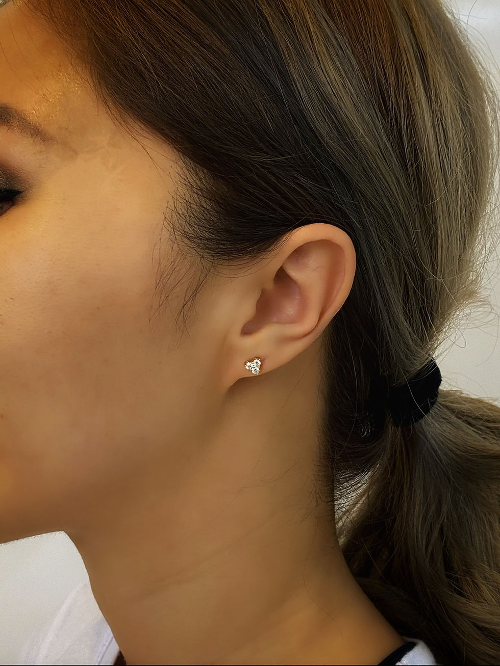 縮圖：Diamond Earrings in 18K Gold