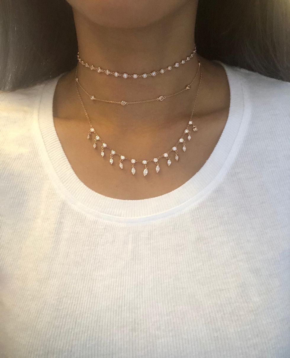 縮圖：Brilliant Round And Marquise Diamond Drop Necklace in 18K Gold Small Model