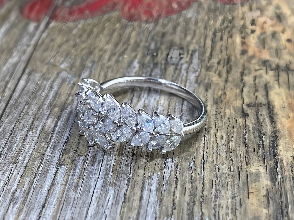 Thumbnail: Marquise Shaped Diamond Ring in 18K Gold