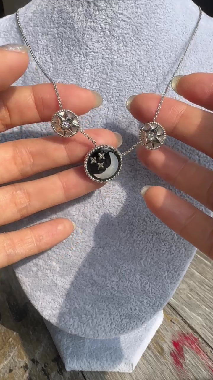 縮圖：Moon And Stars Diamond Pendant With Natural Mother Of Pearl in 18K Gold